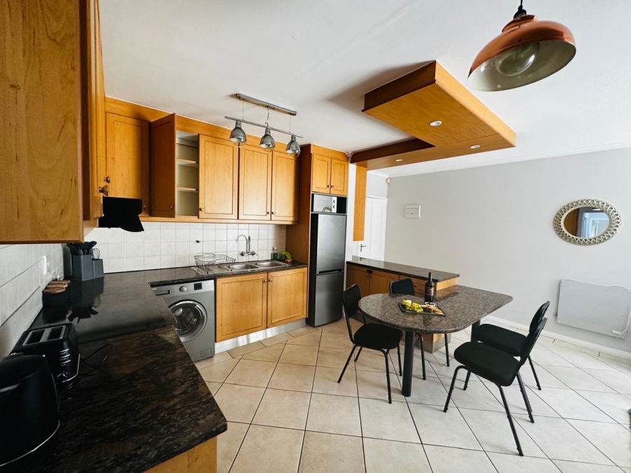 To Let 2 Bedroom Property for Rent in Beachfront Western Cape